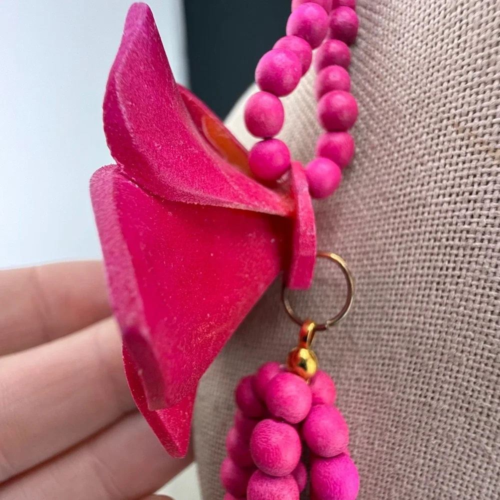Vintage Estate Necklace Pink Wood Beaded Layered Floral Tropical 27